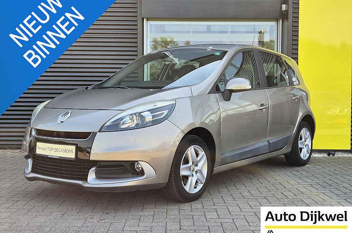 Renault Scénic 1.6 16v 110 Expression Climate Control, Bluetooth, Navigatie, P-sensoren