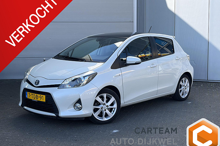 Toyota Yaris 1.5 Full Hybrid Dynamic AUTOMAAT, Camera, Panoramadak, Navigatie