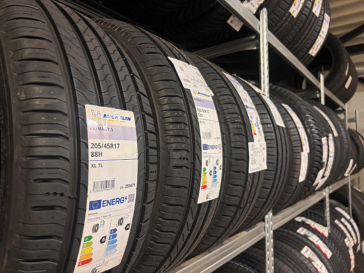 Auto Dijkwel B.V. - Renault